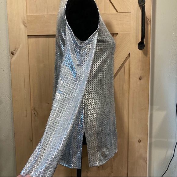 NWT Michael Kors Silver Metallic Silver Long Sleeve Cold Shoulder Pullover Top M - Picture 7 of 13